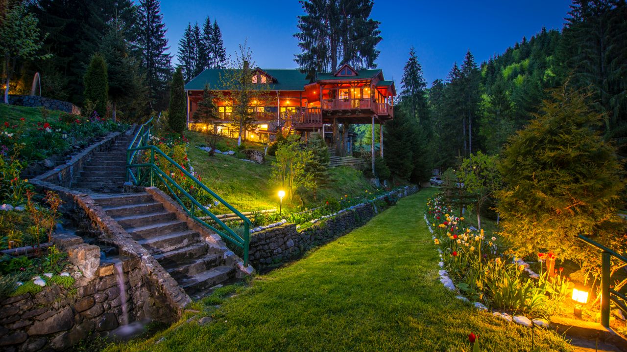 Hadar Chalet, fostul pavilion de vânătoare al lui Nicolae Ceauşescu