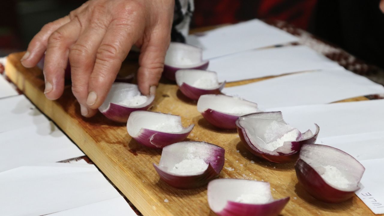 Calendarul foilor de ceapă pentru 2026