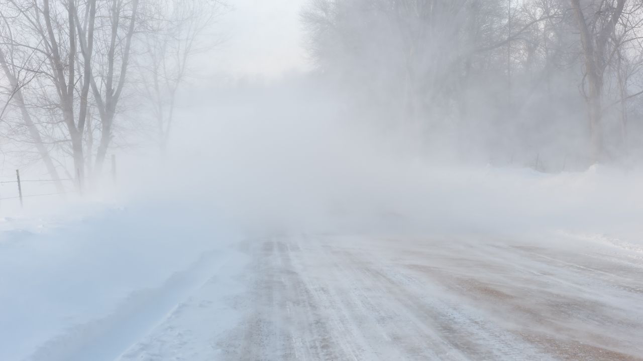 Rafale de vânt iarna